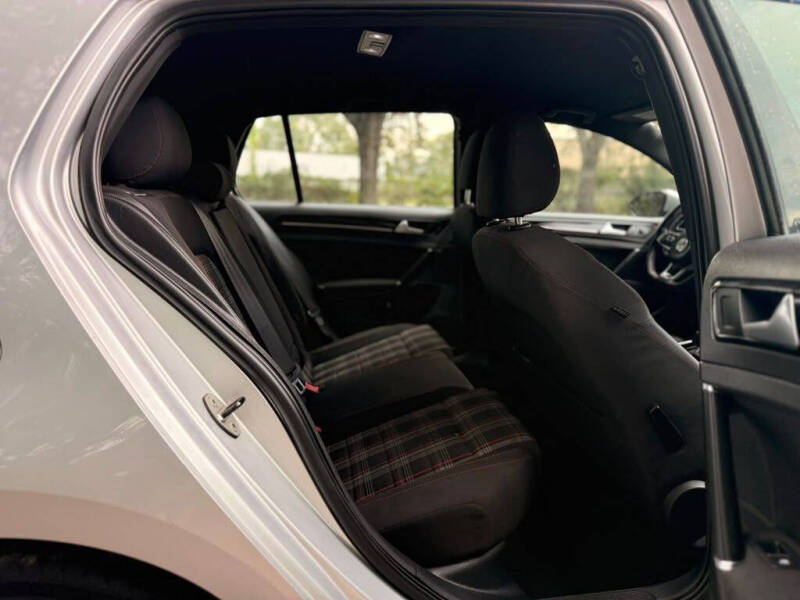 2016 Volkswagen Golf GTI S