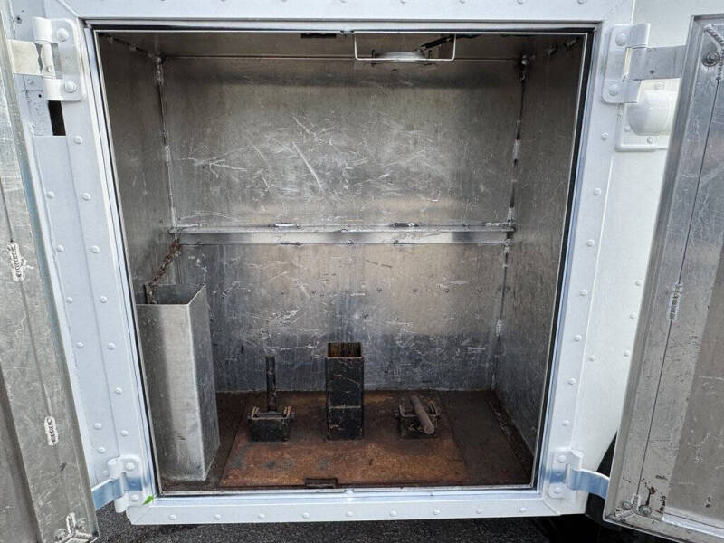 2016 Freightliner MT45 Chassis