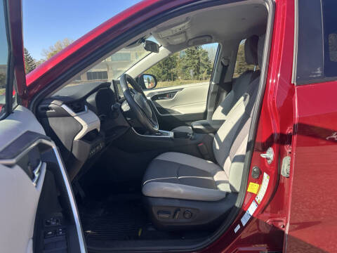 2021 Toyota RAV4 Hybrid XLE