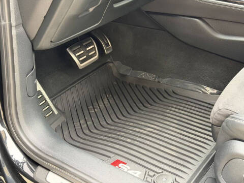 2022 Audi S4 3.0T quattro Premium Plus