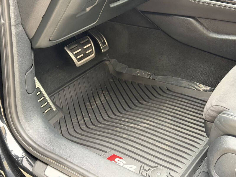 2022 Audi S4 3.0T quattro Premium Plus