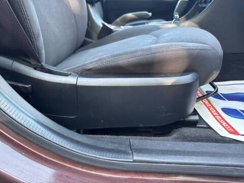 2013 Chrysler 200 LX