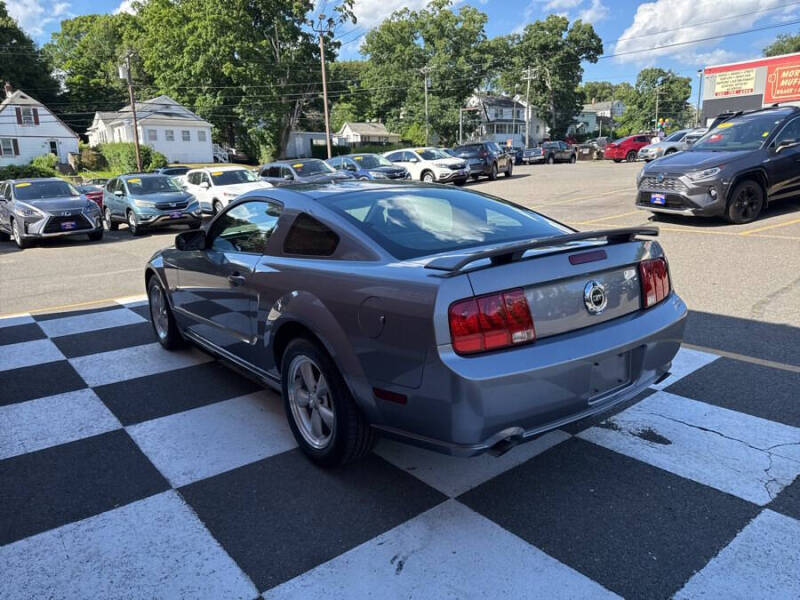 2007 Ford Mustang GT Deluxe