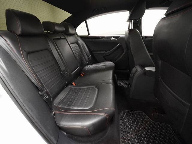 2017 Volkswagen Jetta 2.0T GLI