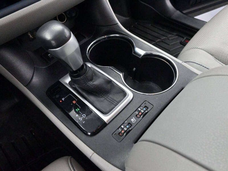 2016 Toyota Highlander Limited Platinum