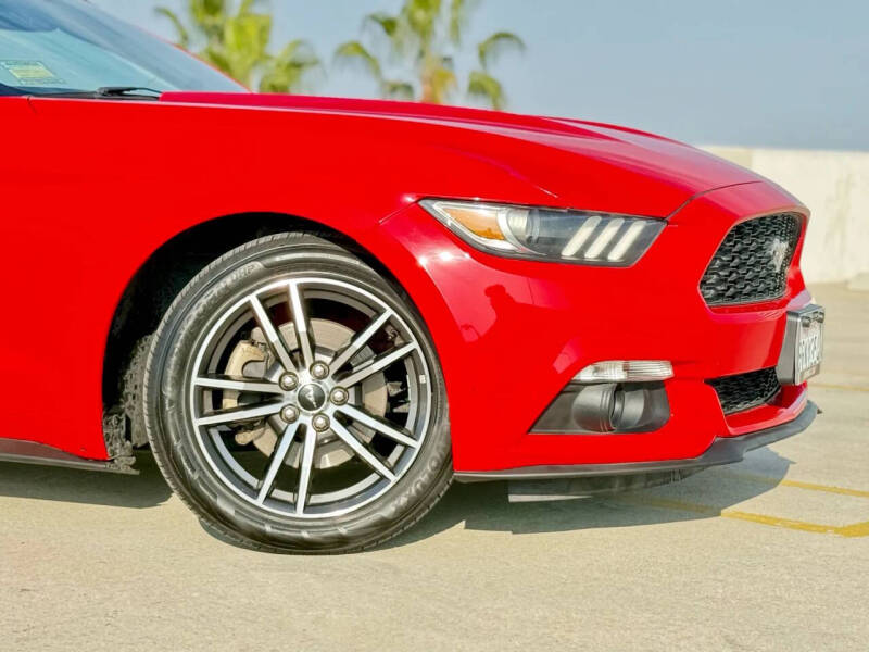 2017 Ford Mustang EcoBoost Premium