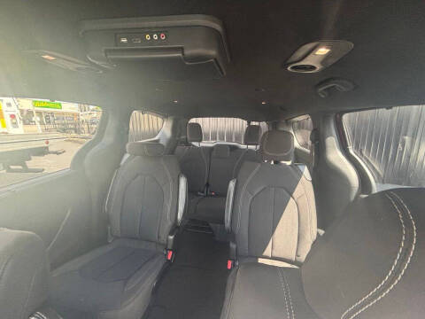 2019 Chrysler Pacifica Touring Plus