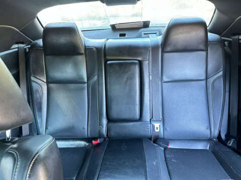 2016 Dodge Challenger SXT Plus