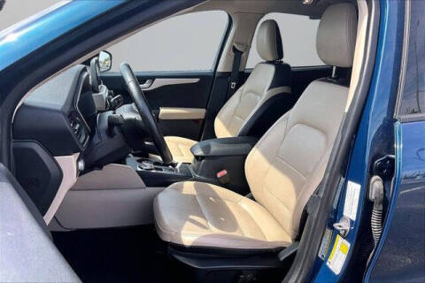 2020 Ford Escape SEL
