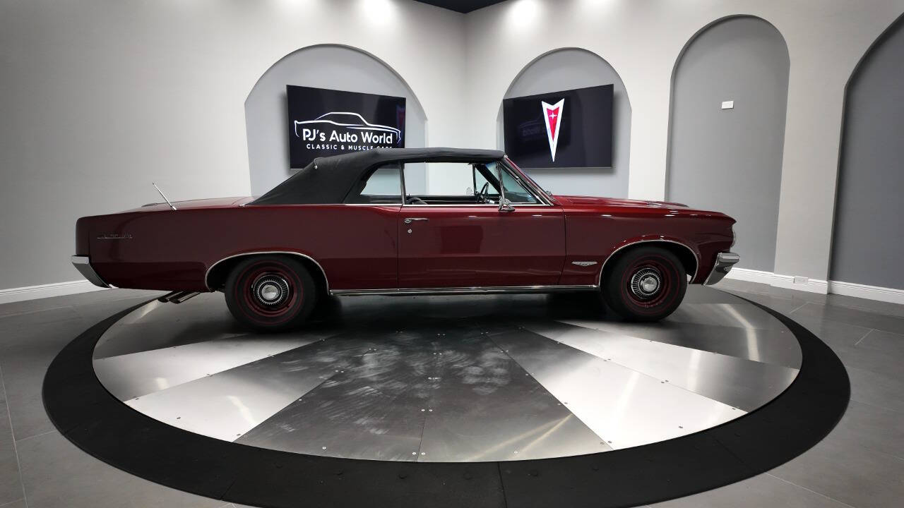 1964 Pontiac GTO 39