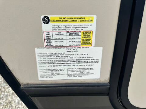 2017 Crossroads RV Sunset Trail Ultra Lite