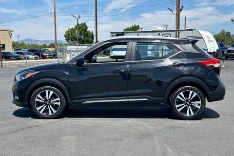 2020 Nissan Kicks SR