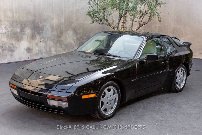 1990 Porsche 944 S2