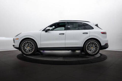2023 Porsche Cayenne S Platinum Edition