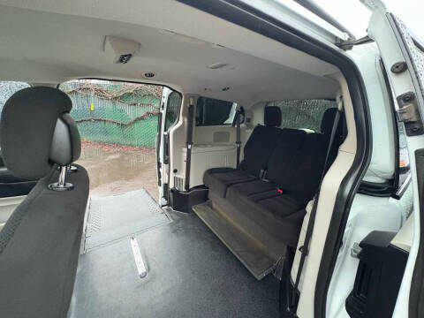 2016 Dodge Grand Caravan SXT Plus