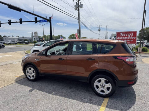 2017 Ford Escape S