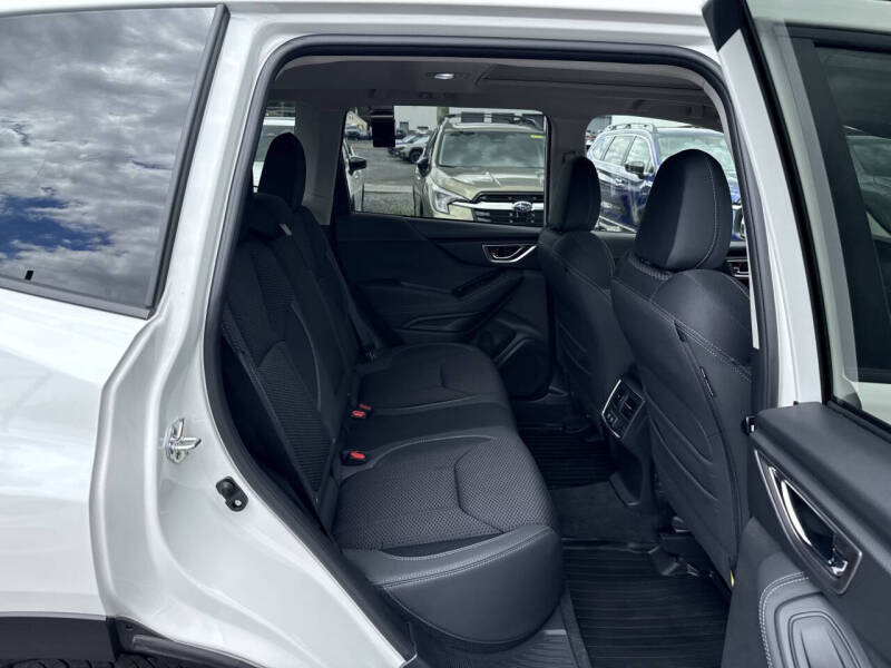 2024 Subaru Forester Premium