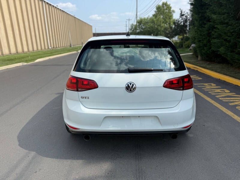 2017 Volkswagen Golf GTI S