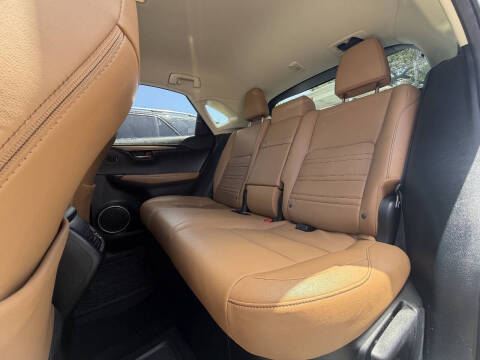 2017 Lexus NX 200t