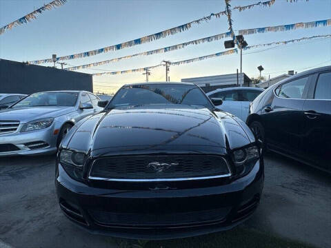 2014 Ford Mustang V6