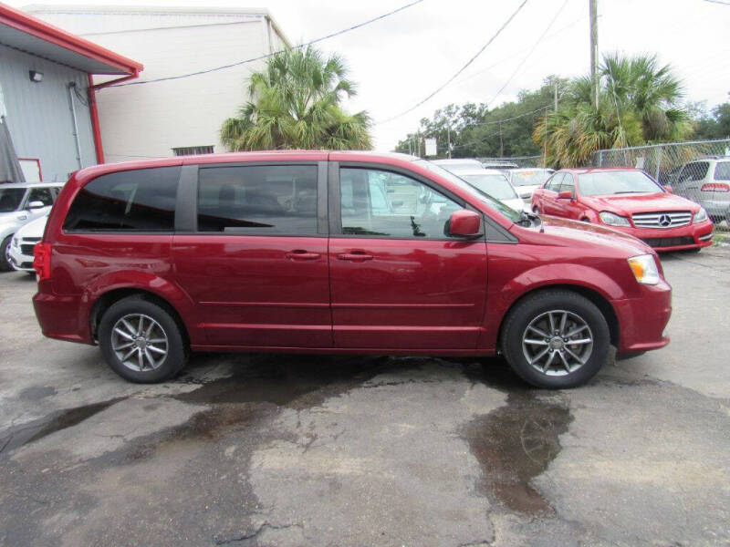 2015 Dodge Grand Caravan SE