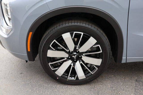 2025 Mitsubishi Outlander SEL