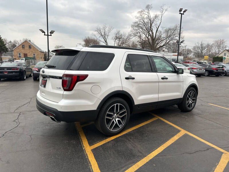 2016 Ford Explorer Sport