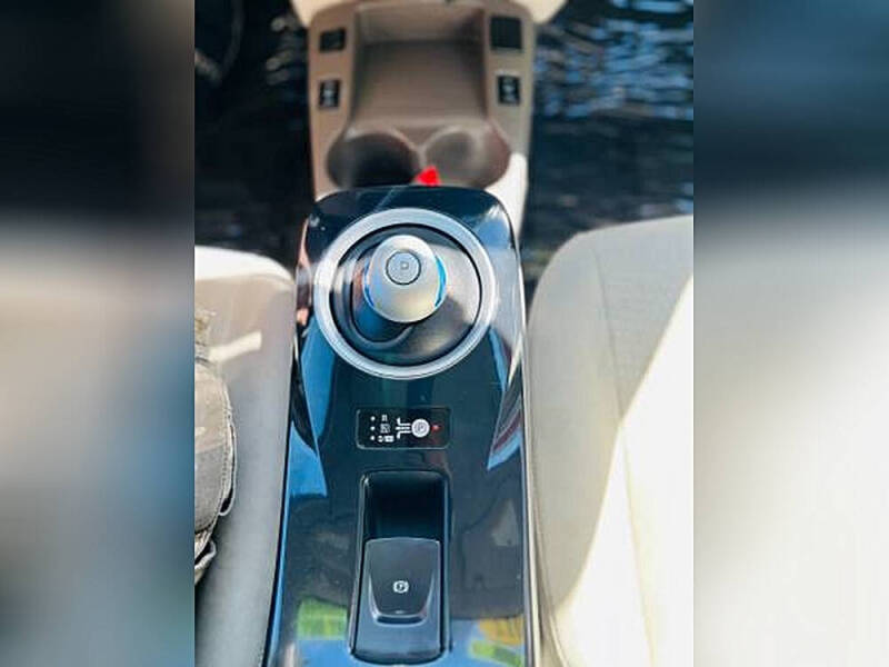 2012 Nissan LEAF