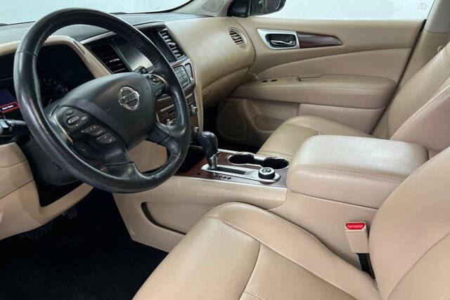 2020 Nissan Pathfinder Platinum