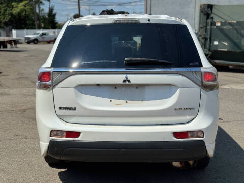 2014 Mitsubishi Outlander SE