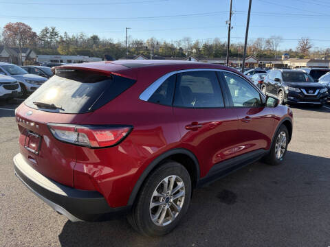 2021 Ford Escape SE