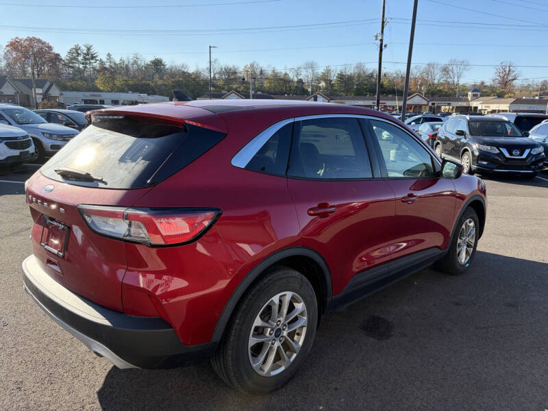 2021 Ford Escape SE