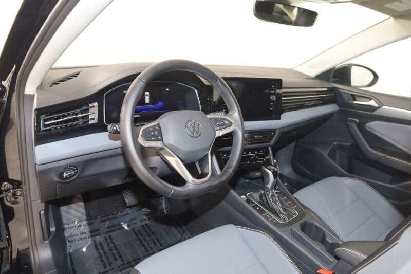 2025 Volkswagen Jetta SE