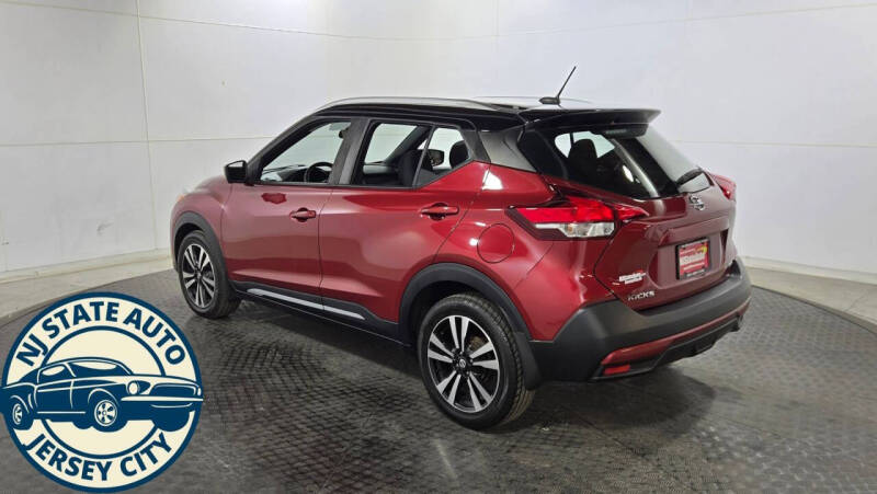 2019 Nissan Kicks SR