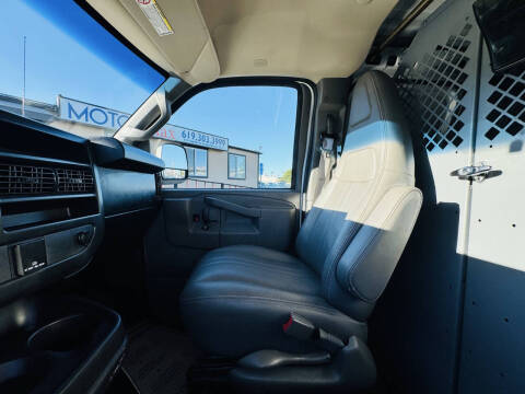 2017 Chevrolet Express 2500