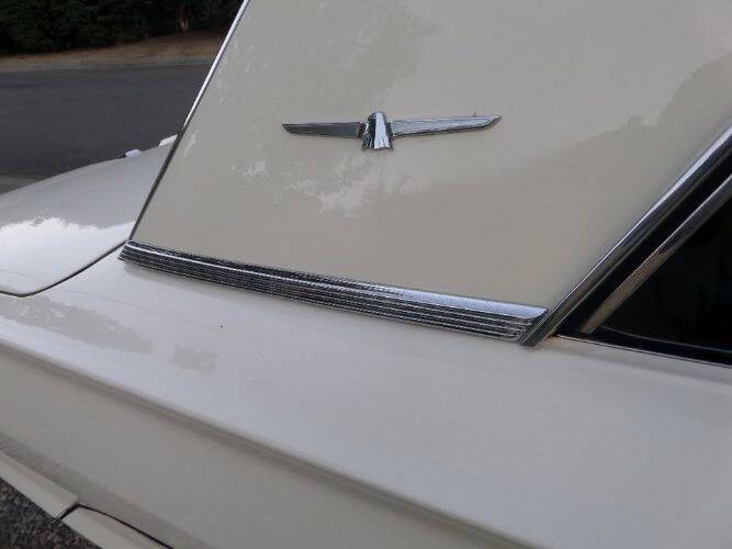 1964 Ford Thunderbird