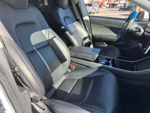 2020 Tesla Model 3 Standard Range