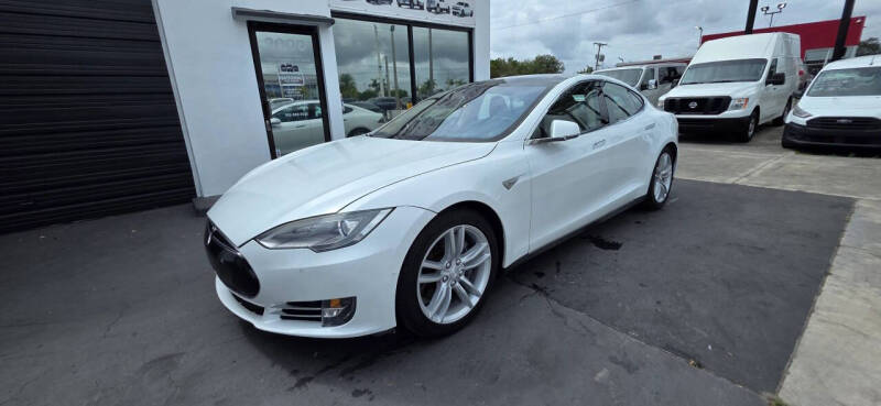 2014 Tesla Model S