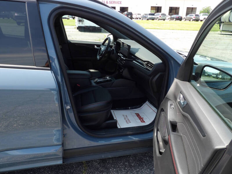 2023 Ford Escape ST-Line