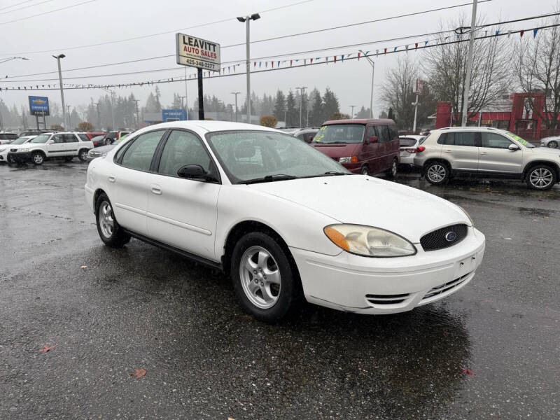 2006 Ford Taurus SE