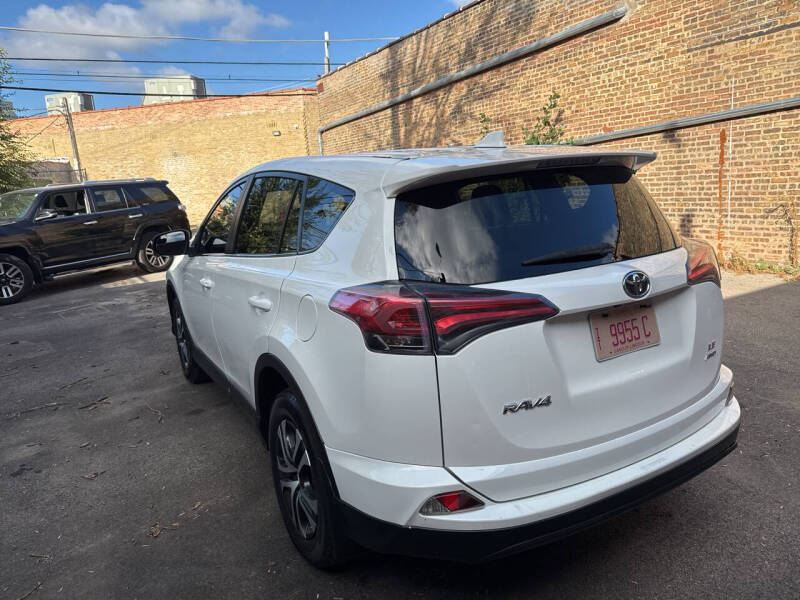 2018 Toyota RAV4 LE