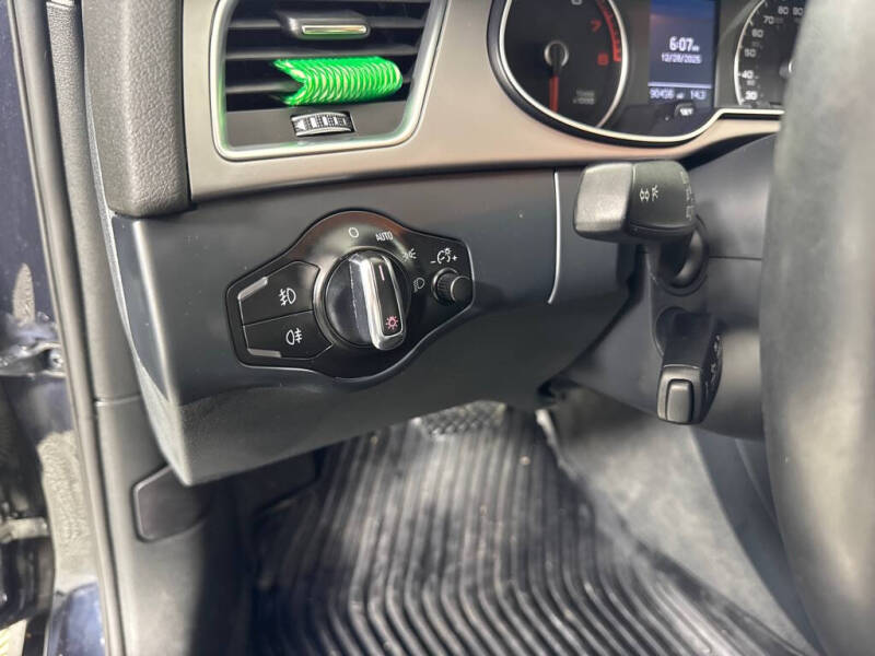 2014 Audi A4 2.0T quattro Premium Plus