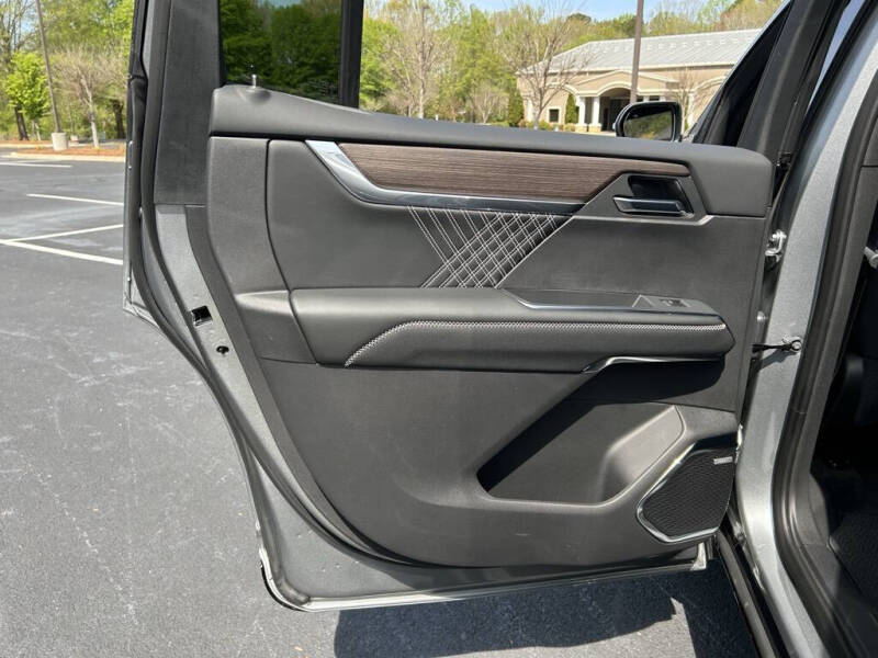 2025 GMC Acadia Denali