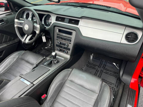 2011 Ford Mustang V6 Premium