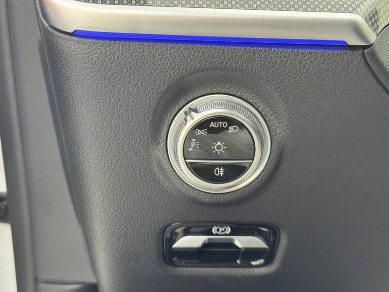 2025 Mercedes-Benz C-Class AMG C 63 S E Performance