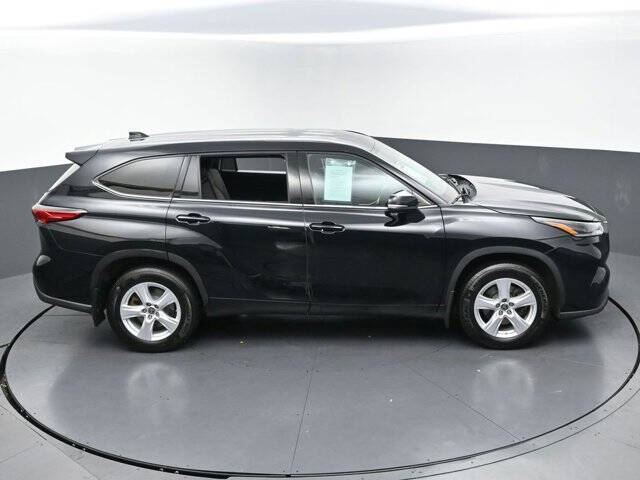 2021 Toyota Highlander LE