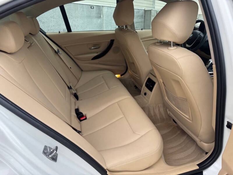 2014 BMW 3 Series 328i