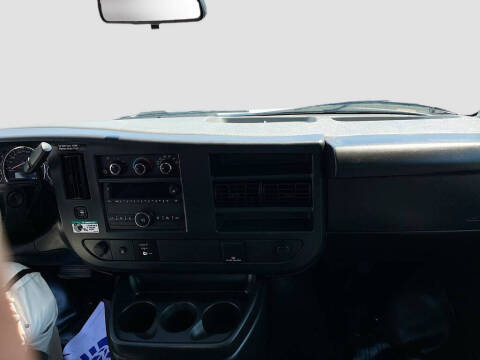 2024 Chevrolet Express 2500