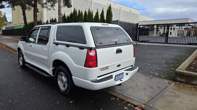 2004 Ford Explorer Sport Trac XLT
