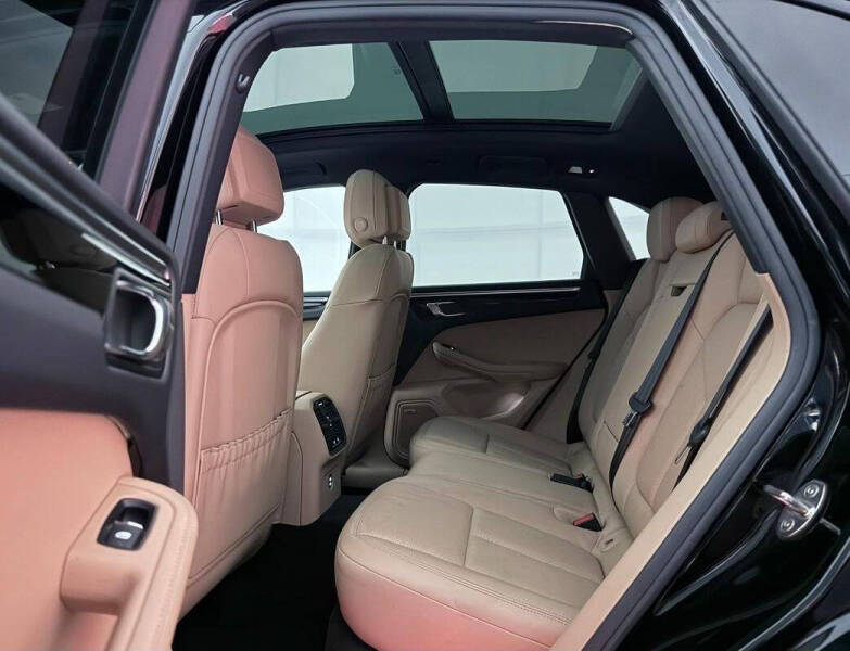 2020 Porsche Macan